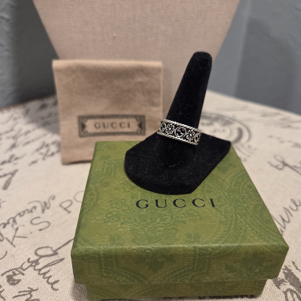 Gucci Silver Ornate Ring